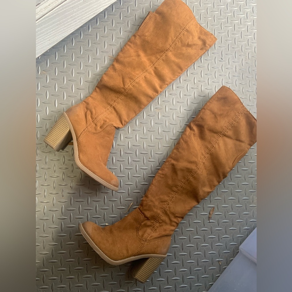 Dv Dolce Vita Brown Over The Knee
Boots casual classic fall suede faux $68 - Picture 3 of 8
